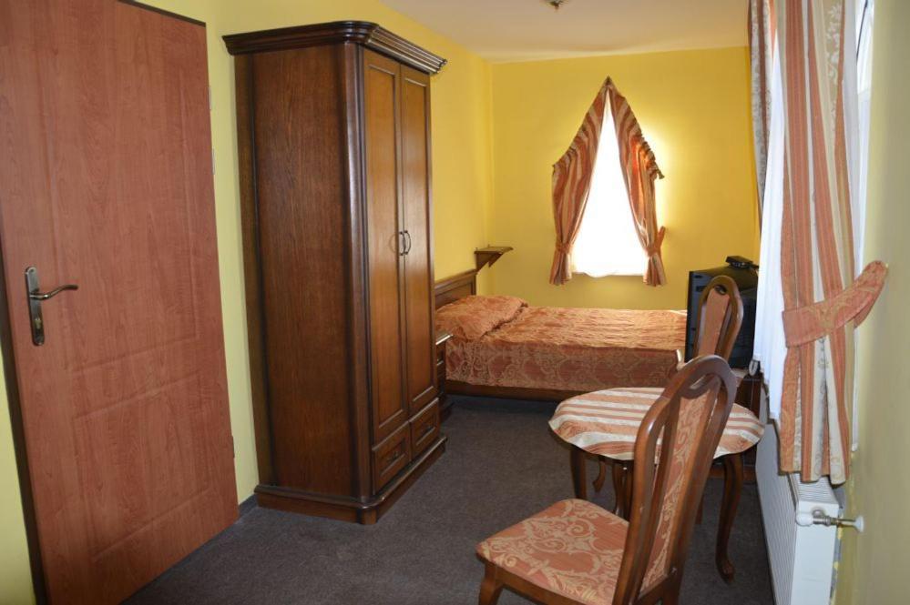Jurajska Perla Hotell Patnow Exteriör bild